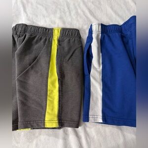 Boys Shorts Cat & Jack - XS (4/5) - 2 pairs